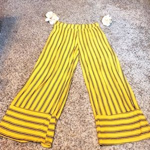 Heart & hips pants colo yellow good condition